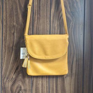 NWT Large Yellow/Gold Crossbody Purse